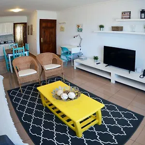 Céntrico, Amplio Y Con Balcón Cerca Del Mar Apartamento